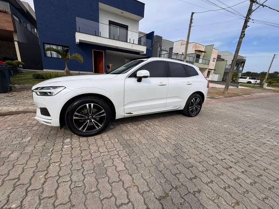 VOLVO XC60 2.0 T5 GASOLINA MOMENTUM AWD GEARTRONIC